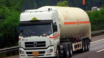 清明節(jié)期間廣東高速公路禁止危險(xiǎn)貨物運(yùn)輸車輛通行